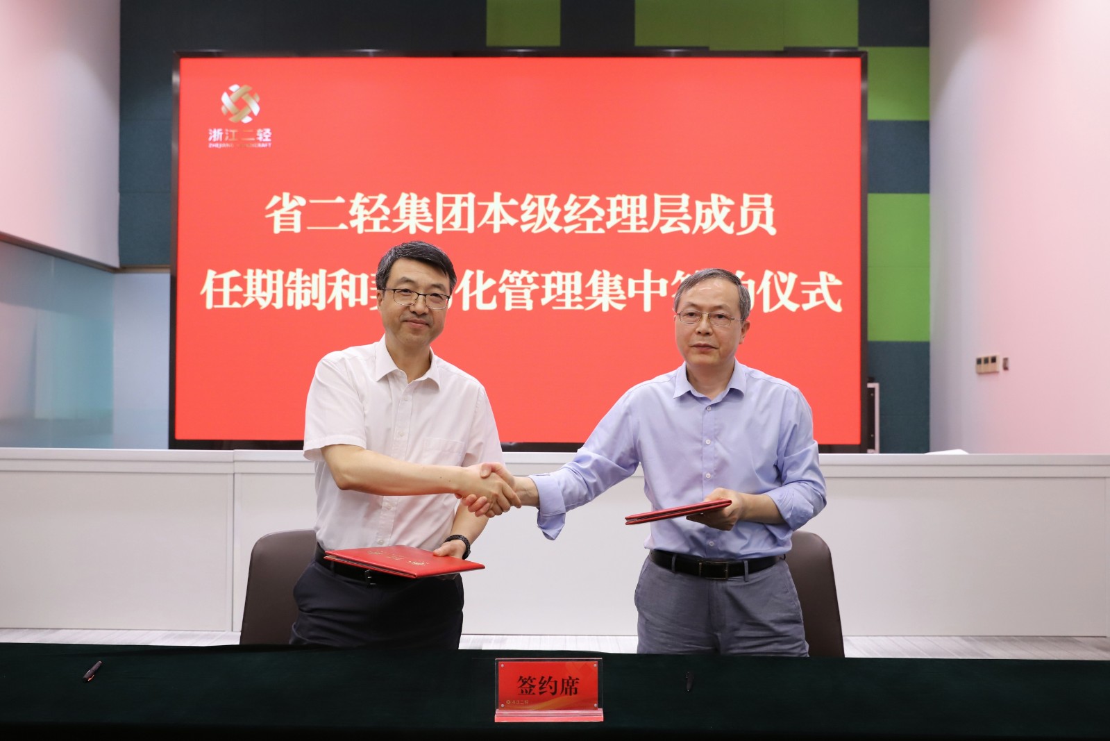 1654306075271868.jpg 0ce4cf7cb66be704be420b352fc2c34.jpg