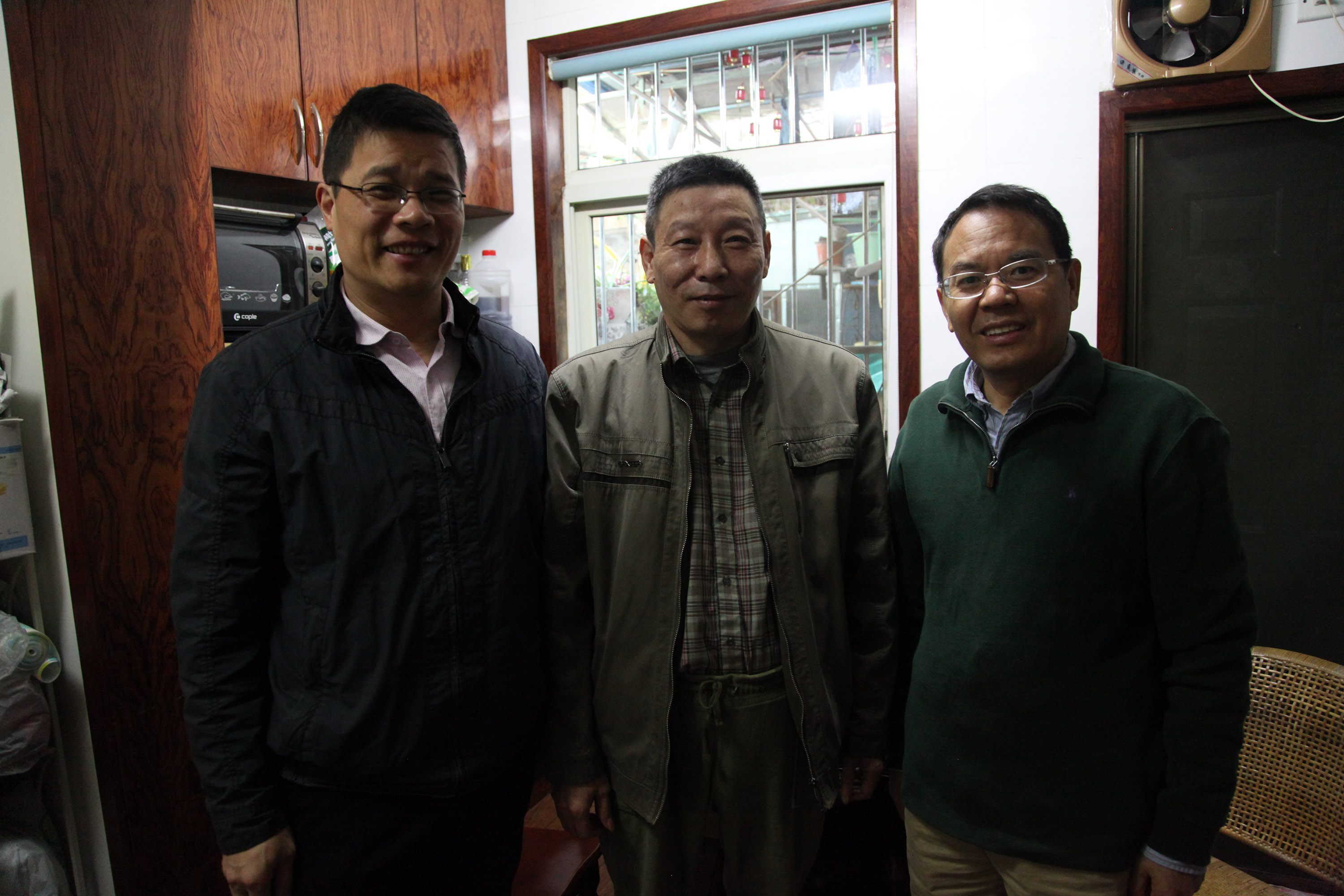 集團(tuán)副總經(jīng)理、黨委委員徐旭陽(yáng)慰問(wèn)困難黨員