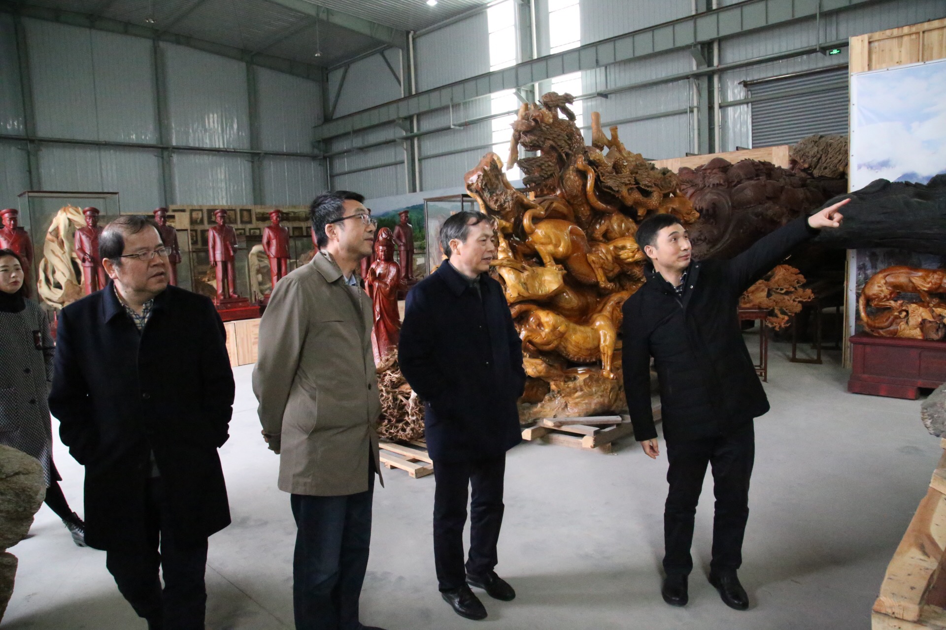 集團公司黨委書記總經理虞岳明一行赴馬鞍山考察文化產業項目