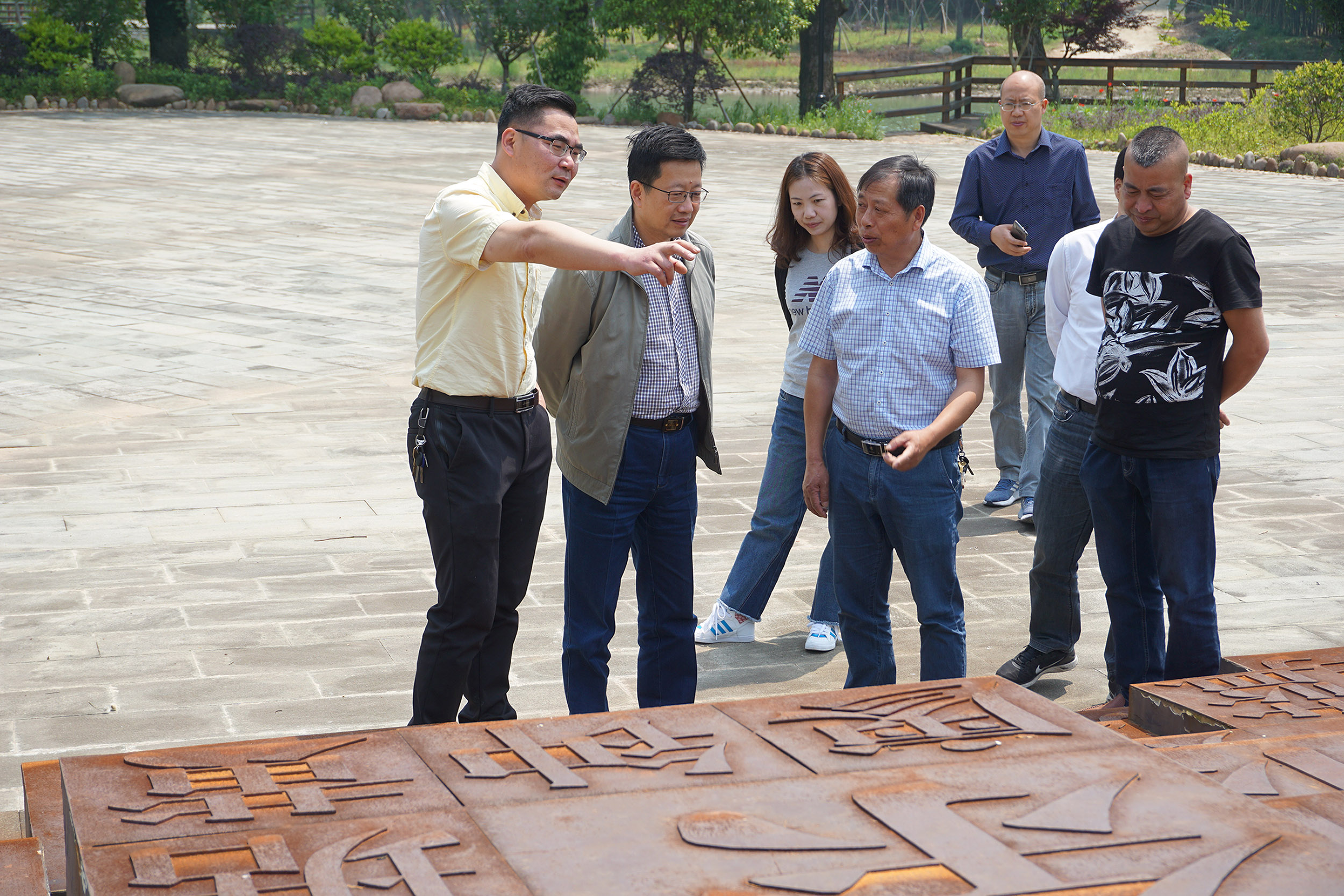 集團(tuán)公司開展“千企結(jié)千村、消滅薄弱村”專項(xiàng)行動(dòng)