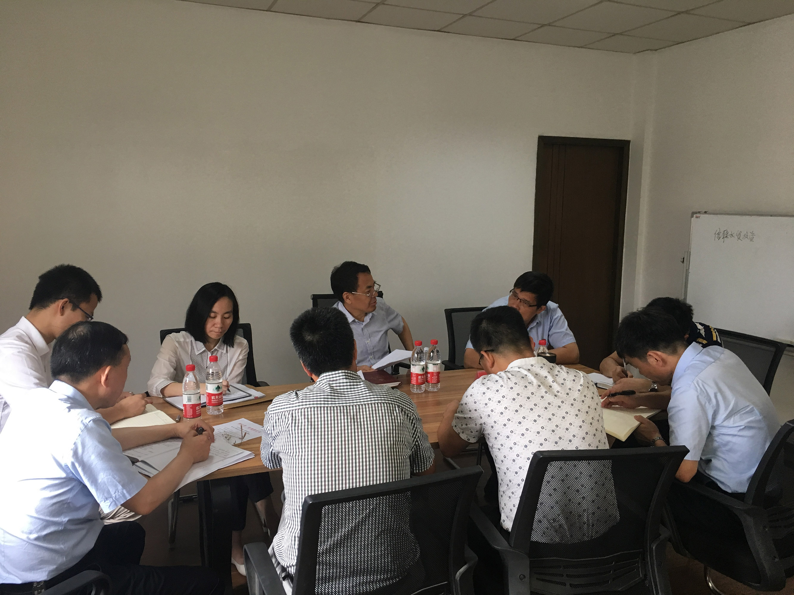 集團公司副總經理徐旭陽赴信聯鋼鐵宣講經濟形勢