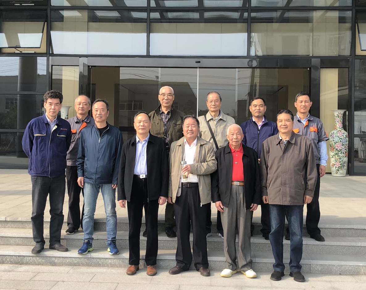 重陽佳節(jié)再聚首，建言獻(xiàn)策話振興