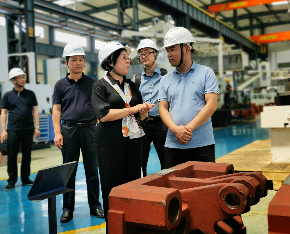 中國塑機協(xié)會常務(wù)副會長粟東平赴申達(dá)公司調(diào)研