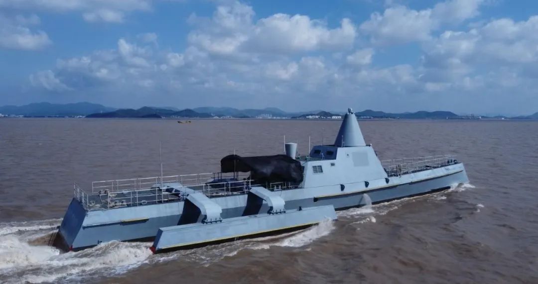 我國首艘百噸級無人艇動態避碰試驗成功 省二輕集團國瑞科技控股“北鯤智能”參與建設并組織實施試驗